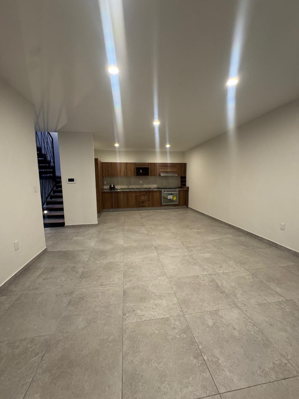 CASA EN RENTA SAN LORENZO