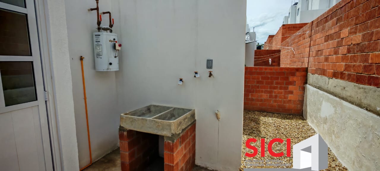 LAS LOMAS CONJUNTO HABITACIONAL