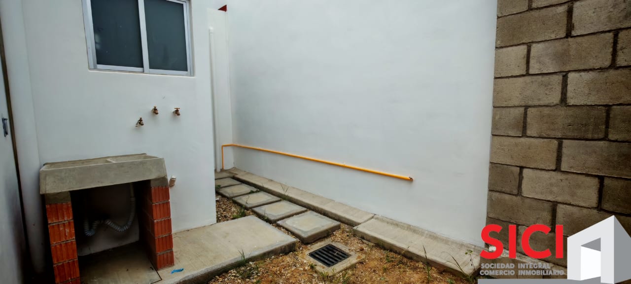 LAS LOMAS CONJUNTO HABITACIONAL