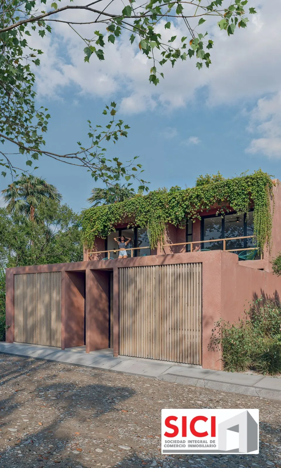 CASA CHARCO SECO