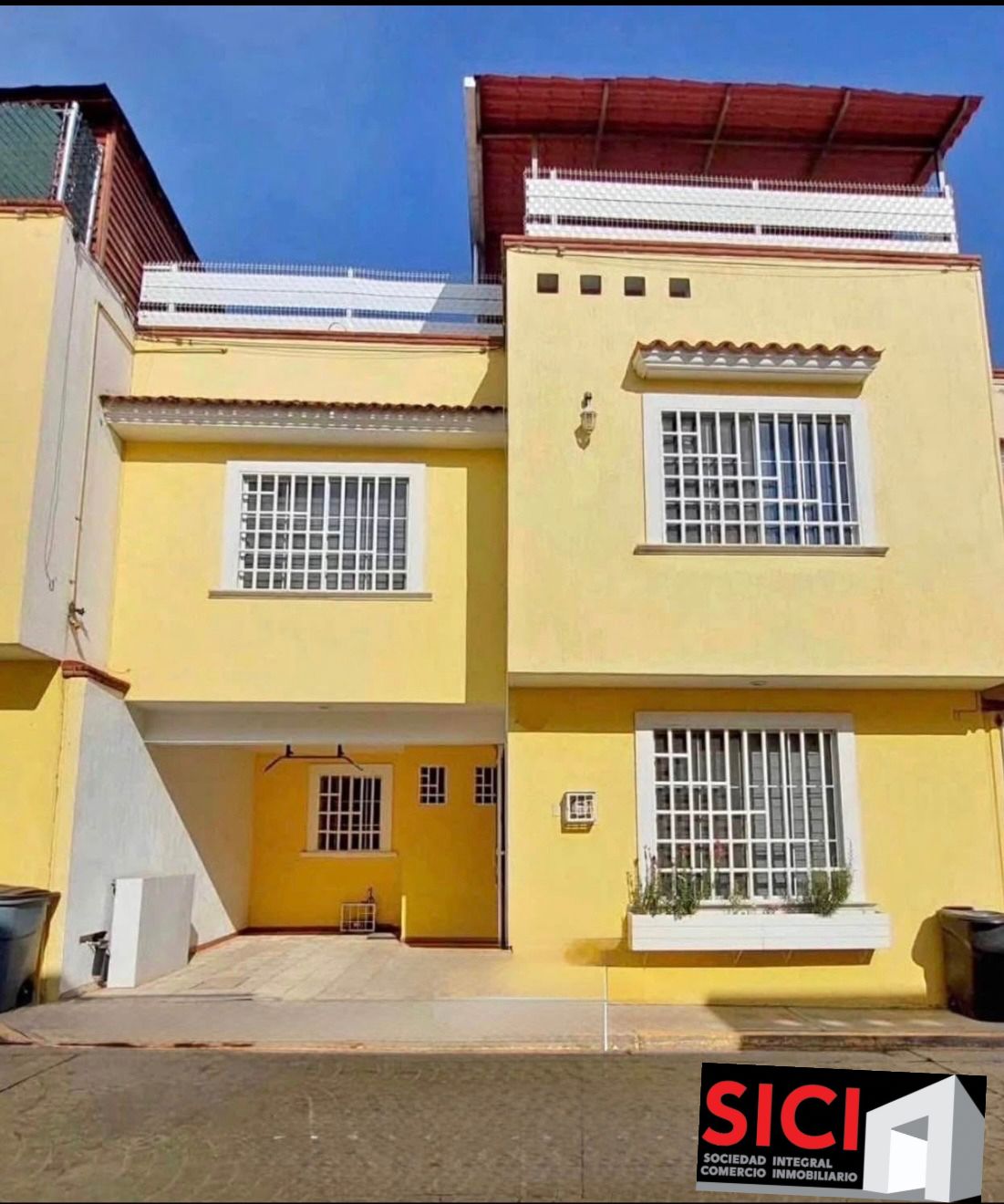 CASA AMUEBLADA DEL BOSQUE EN RENTA