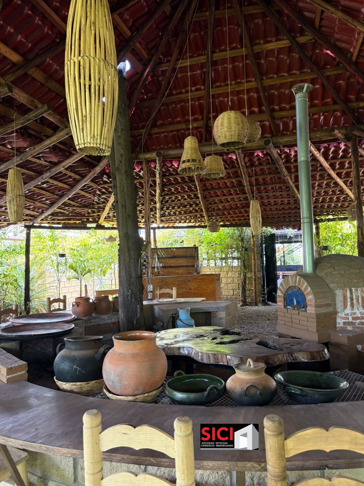 RENTA DE CASA PARA RESTAURANTE CON AMPLIA TERRAZA EN SAN DIONISIO OCOTLÁN
