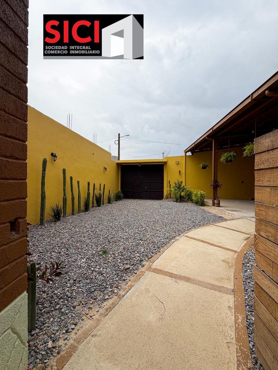Áurea. Salón en venta