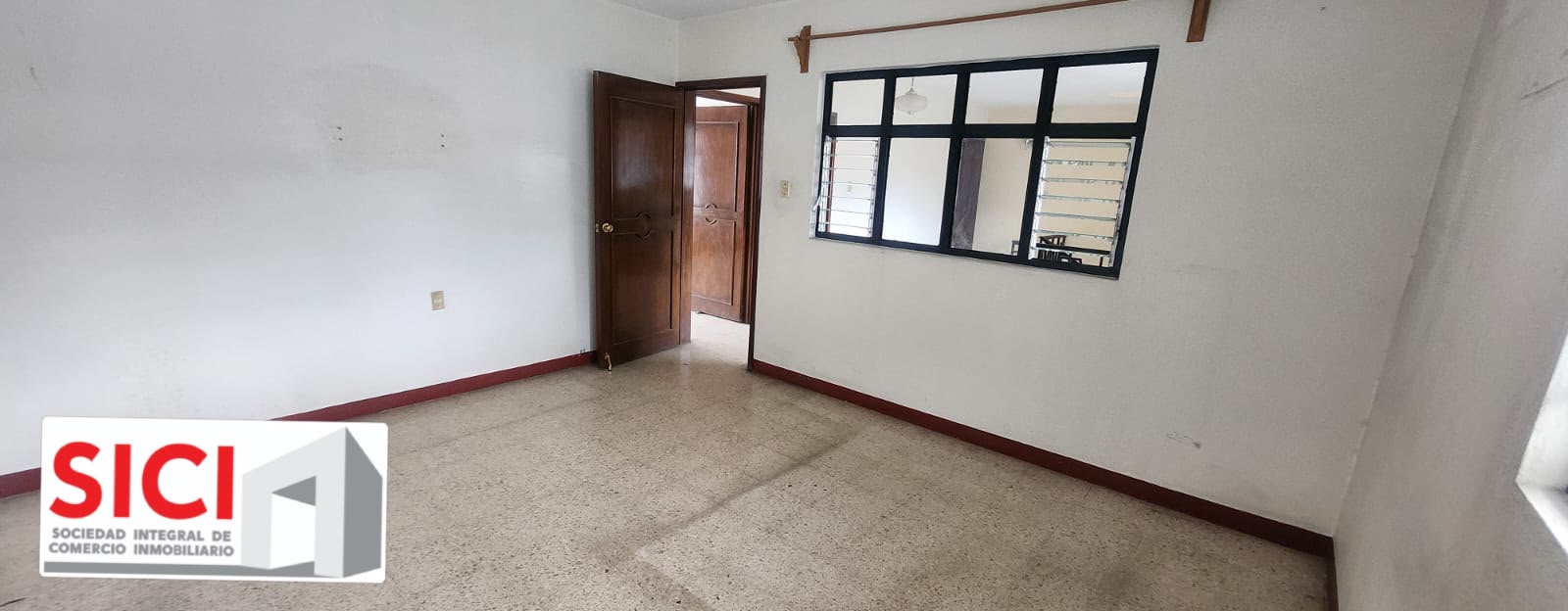CASA EN RENTA  SANTA ROSA 2 CERCA AURRERA