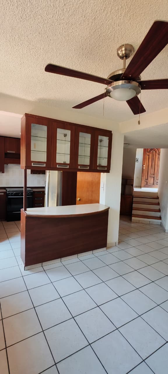 CASA EN RENTA FRACC. BAHIA SAN ANDRES HUAYAPAM
