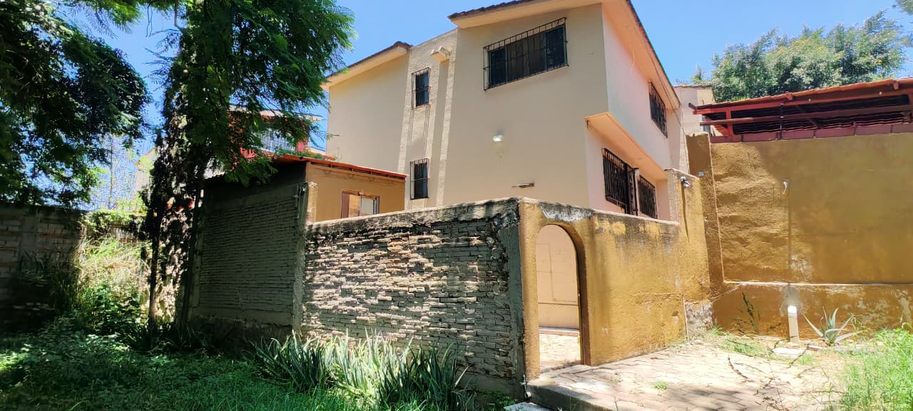 CASA EN RENTA FRACC. BAHIA SAN ANDRES HUAYAPAM