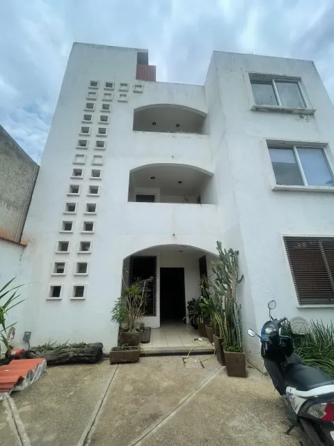 EDIFICIO UNIVERSIDAD