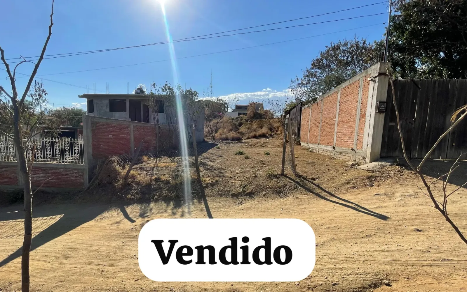 Terreno en Venta en Cuilapam de Guerrero a 2 cuadras de la Gasolinera el Tepeyac