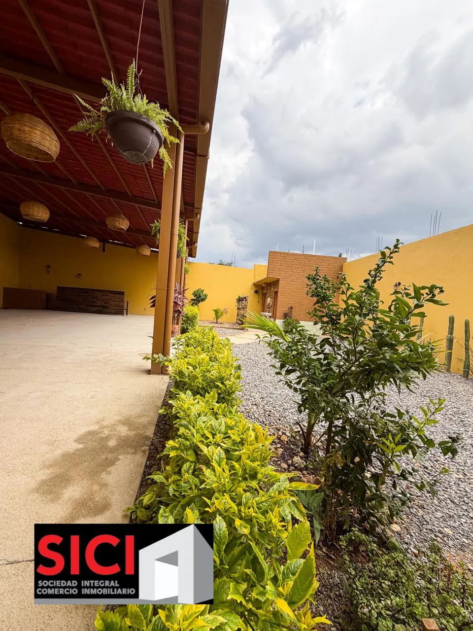 Áurea. Salón en venta